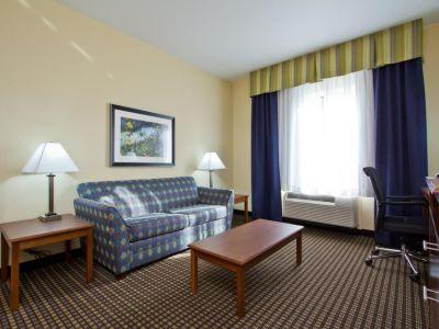 Express And East Peoria Street By Ihg 3* DEN
