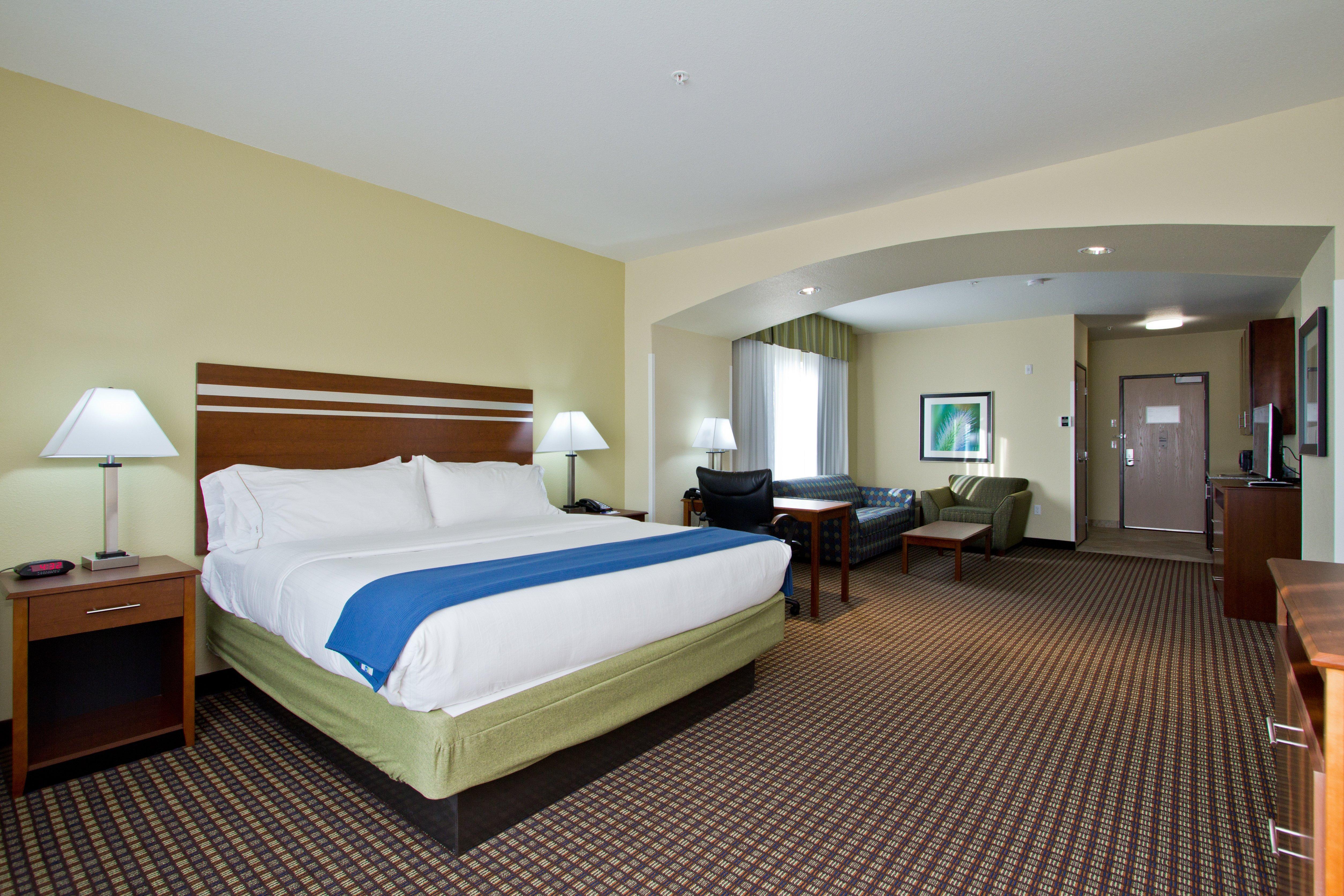 Express And East Peoria Street By Ihg 3* DEN