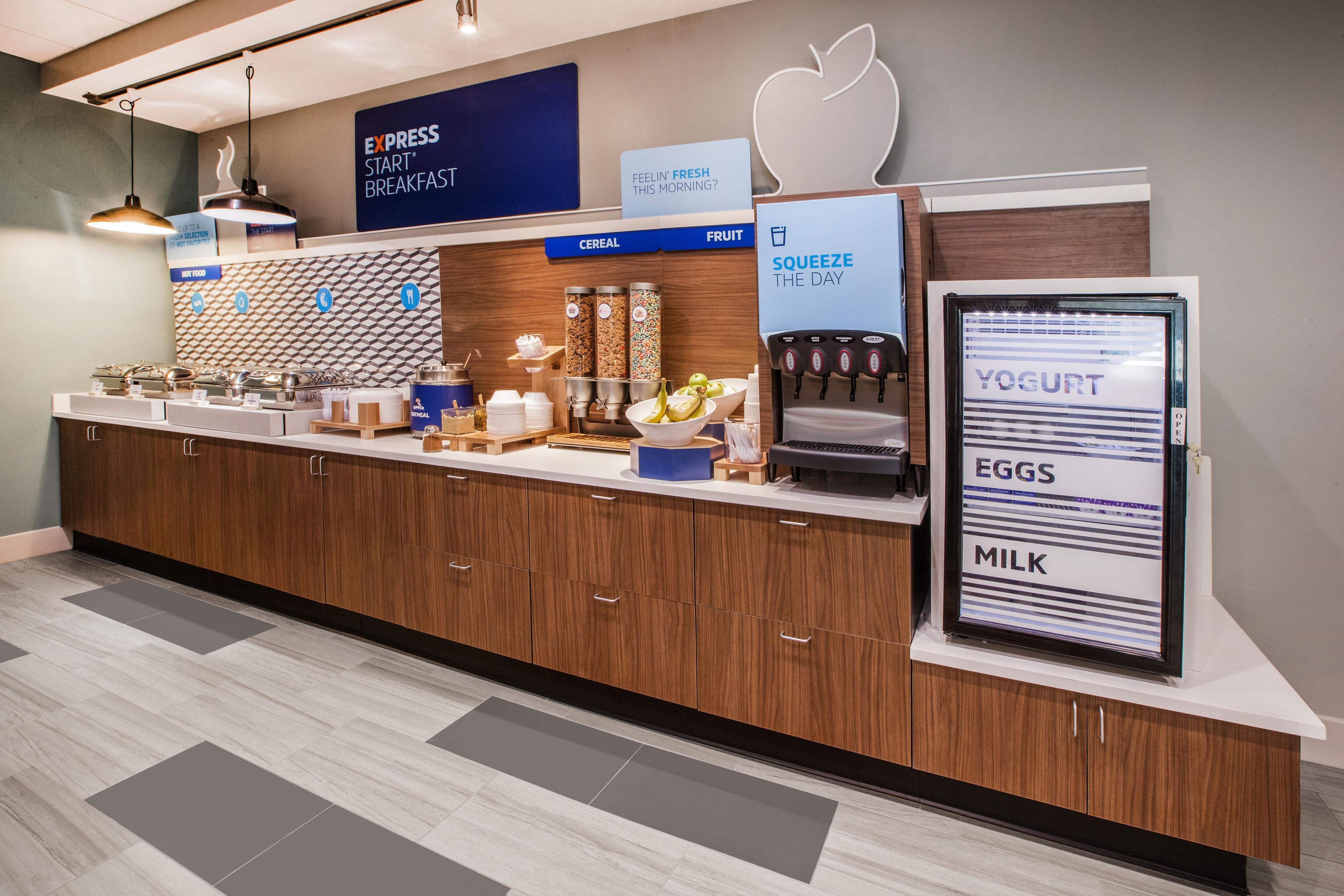 Express Y East Peoria Street 3* DEN