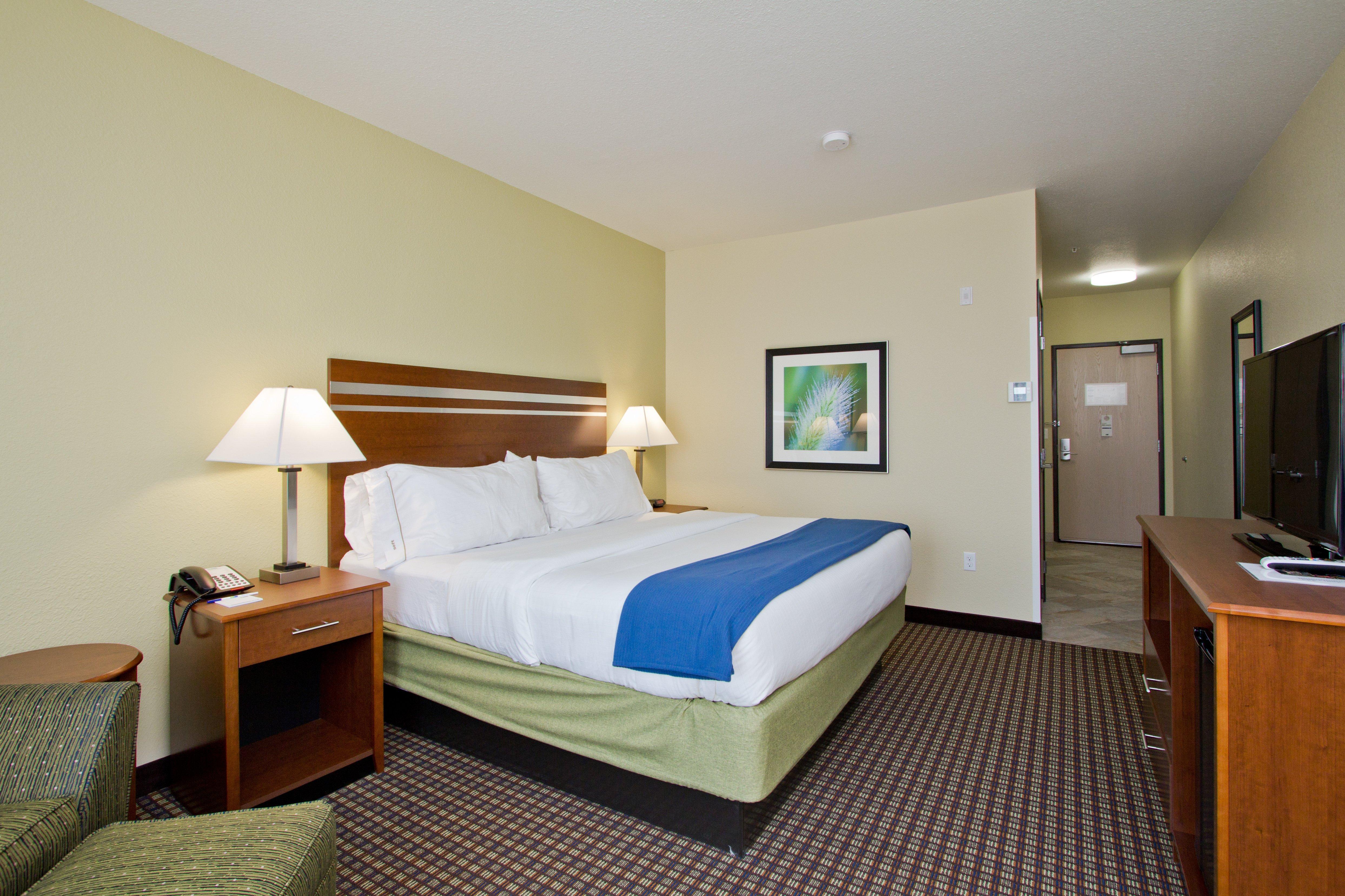 Hotel Express Y East Peoria Street 3*